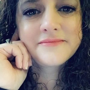 Meet your Posher, Cara